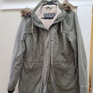 Eddie Bauer puffy coat XL
